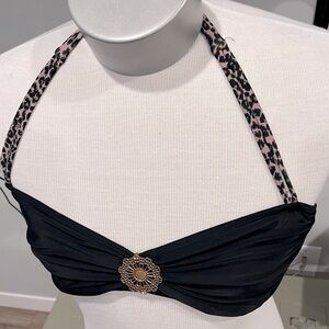 Xhilaration black/cheetah bikini top